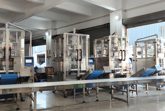 全自动果酱包装机，芒果百香果袋装水果汁定量灌装机械设备