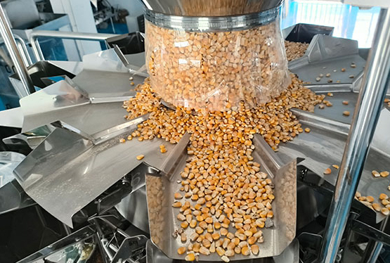 玉米粒自动化包装机械应用场景以及性能优势