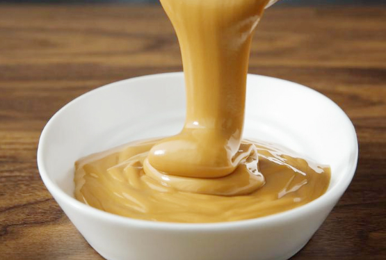 调味酱全自动灌装机关注酱料产品生产为企业带来多成长